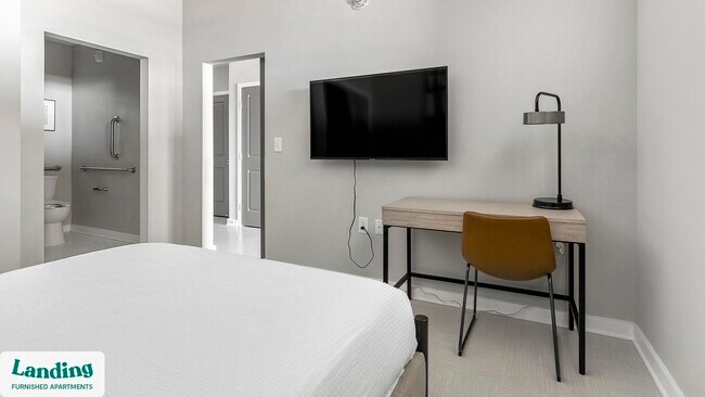 Photo - 600 19th St N Unit 203.1409867