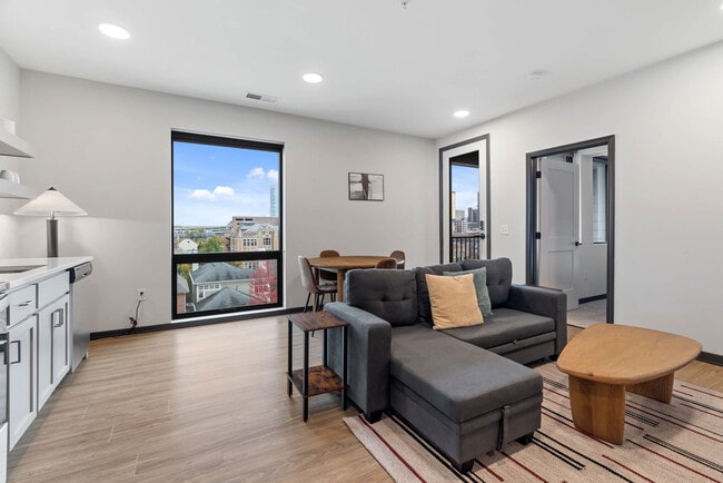 Building Photo - 423 E Michigan St Unit ID1032107P