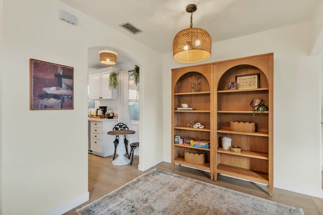 Photo - 4853 Twain Ave Unit ID1351684P