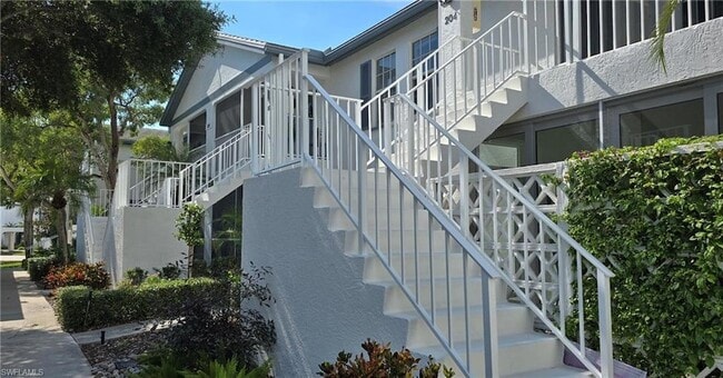 Photo - 859 Tanbark Dr