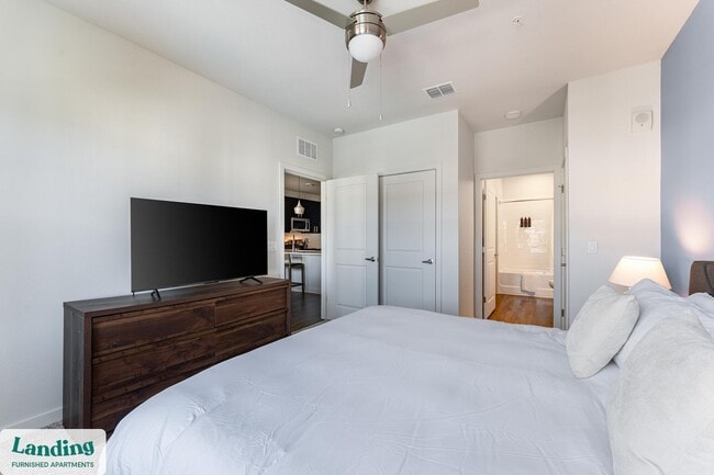 Photo - 1225 Utica Dr Unit 2-123