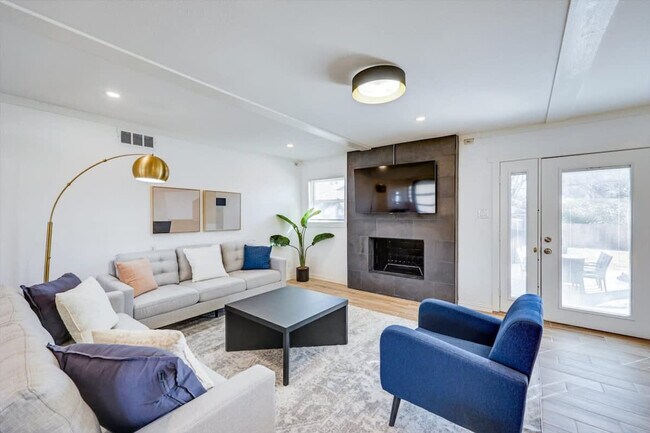 Photo - 3544 Northaven Rd Unit ID1019518P