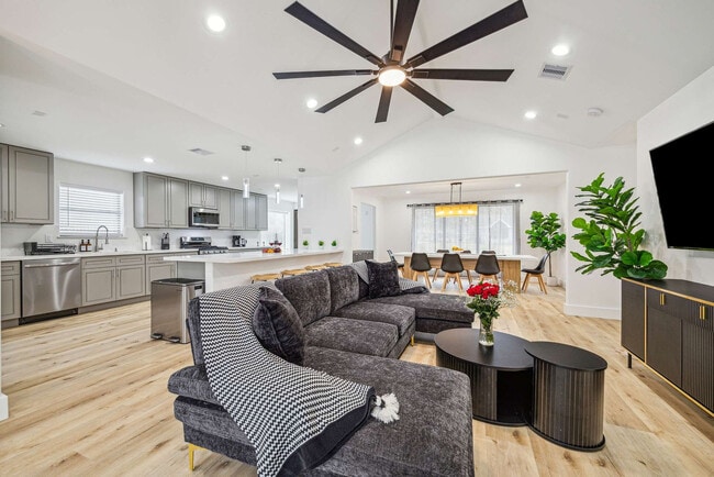 Photo - 5631 Cerritos Dr Unit SI ID1514826P