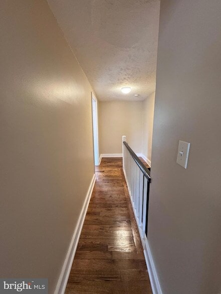 Photo - 105 W Union St