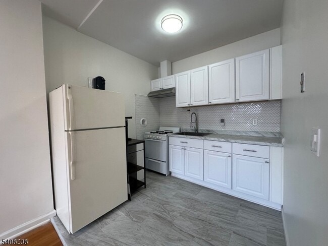 Photo - 502 Washington Ave Unit 1