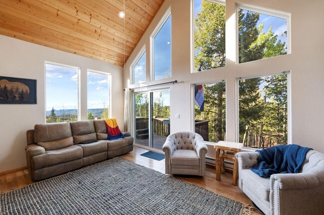 Photo - 213 S West St Unit ID1333679P