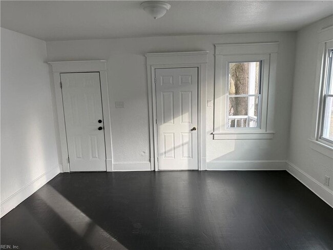 Photo - 1707 Holladay St