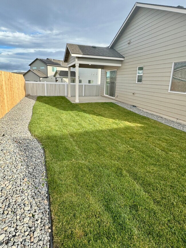 Photo - 385 Taft St Unit ID1397081P