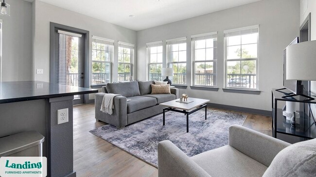 Building Photo - 14041 Hyatt Rd Unit 3133.1405398