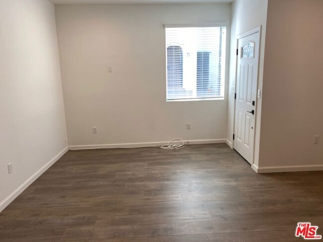 Photo - 1112 Meadowbrook Ave