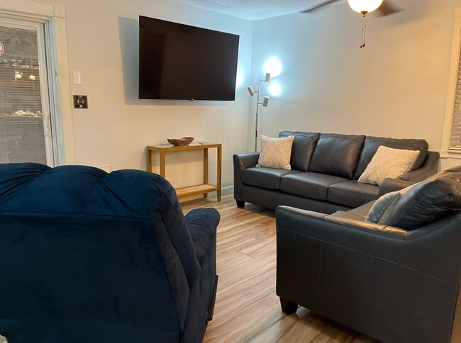 Photo - 563 Bobwhite Dr Unit SI ID1585623P