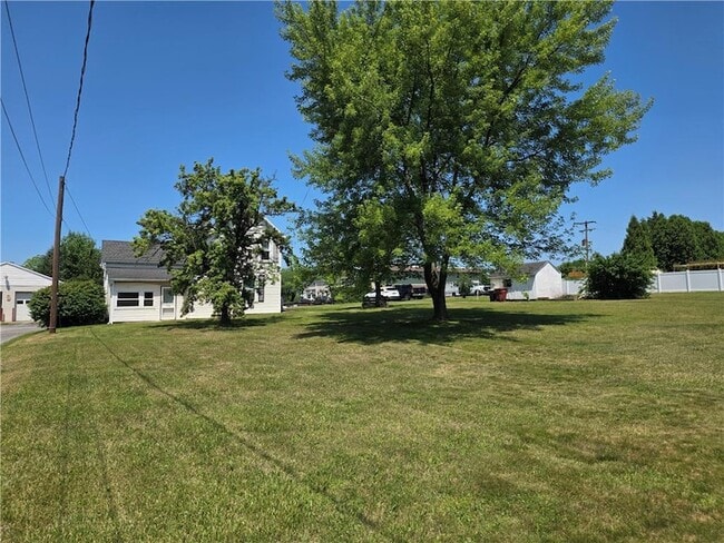 Photo - 5166 Springmill Rd