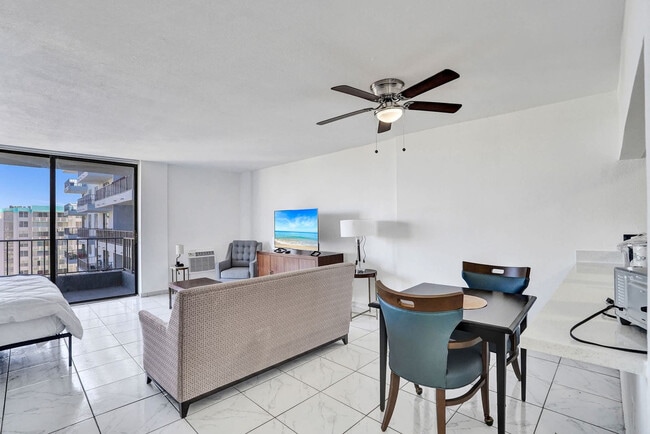 Building Photo - 777 NW 155th Ln Unit SI ID1504005P