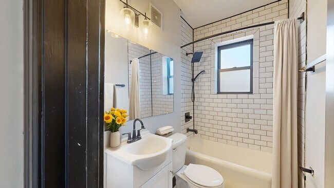 The Saum & Hutcheson Arms Saint Louis, MO | CorporateHousing