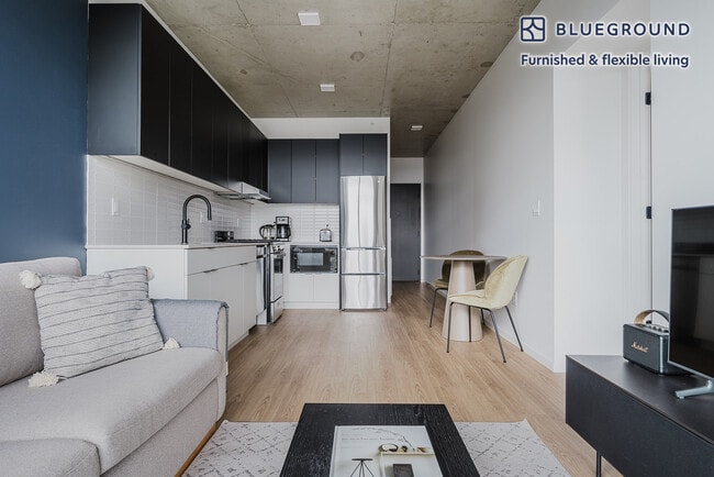 Photo - 225 N Elizabeth St Unit FL12-ID1103