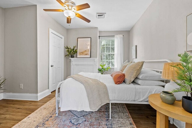 Photo - 2906 Chestnut St Unit ID1328007P