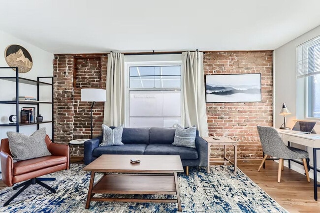 Building Photo - 1244 York St Unit ID1026268P