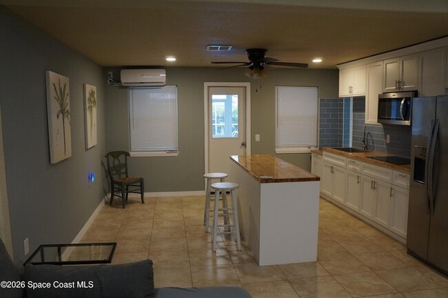 Photo - 483 Church St