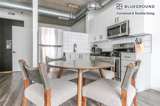 Photo - 61 W Erie St Unit FL2-ID1399