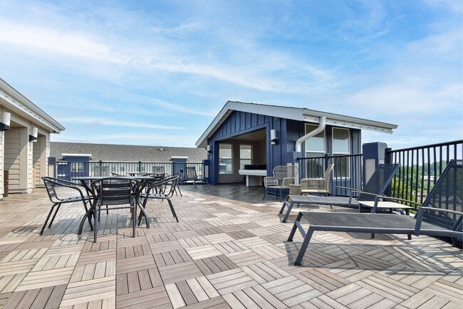 Photo - Kenyon Square Apartments