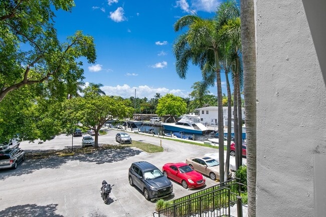 Photo - 1201 River Reach Dr Unit 202