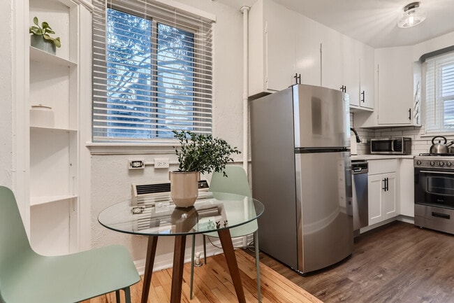 Photo - 1666 Detroit St Unit ID1026258P