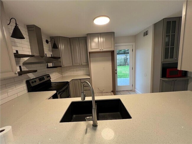 Photo - 2010 Snowbird Dr