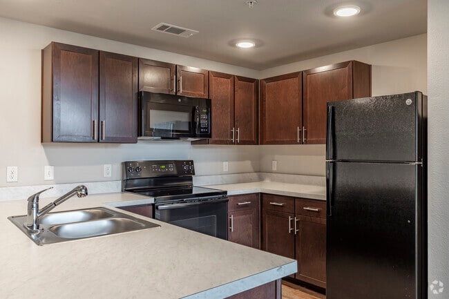 1BR, 1BA - 632 SF - Aviator at Brooks