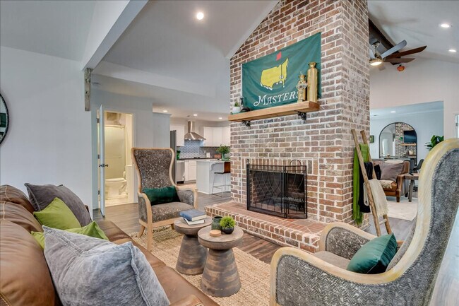 Photo - 1006 Russell St Unit SI ID1591555P