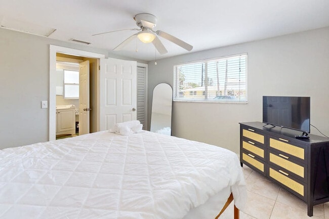 Photo - 206 35th St Unit SI ID1591499P