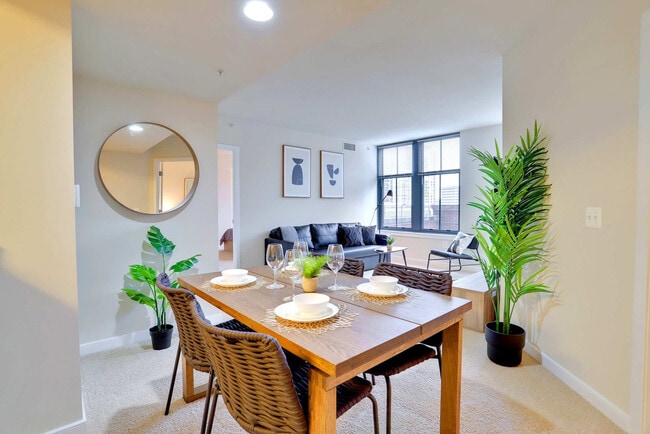 Photo - 550 14th St S Unit FL5-ID1022444P