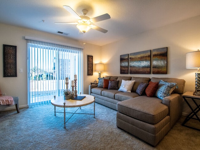 Enlarged Living Room - Killian Lakes Apartments and Townhomes
