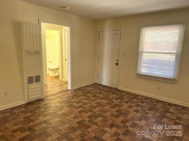 Photo - 260 Church St N