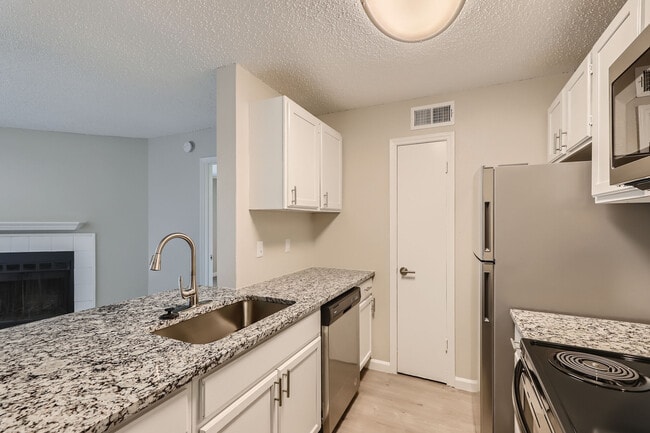 Photo - Fieldcrest Apartments