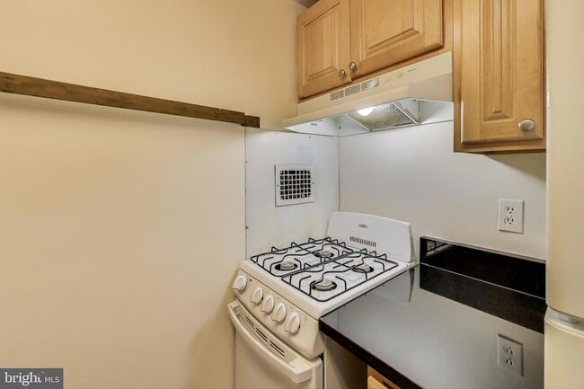 Photo - 4 Monroe St Unit 911