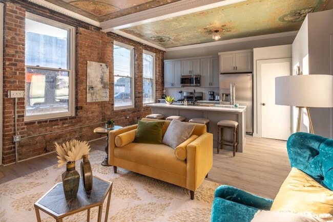 Photo - 1900 Elm St Unit ID1056055P