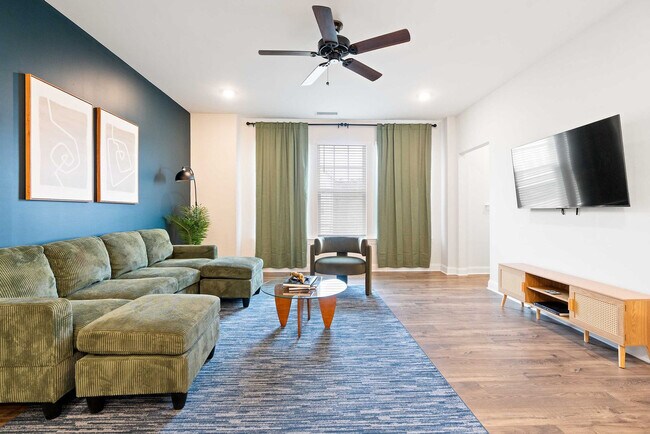 Photo - 1010 Falling Rock Pl Unit SI ID1468389P