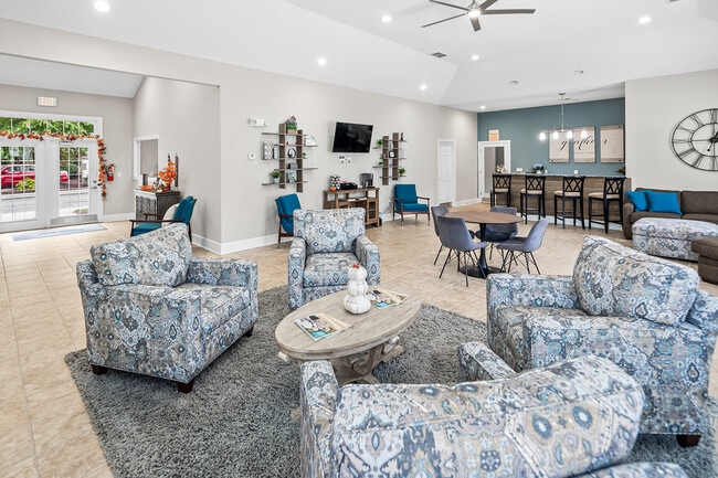 Building Photo - Brittany Place Hendersonville