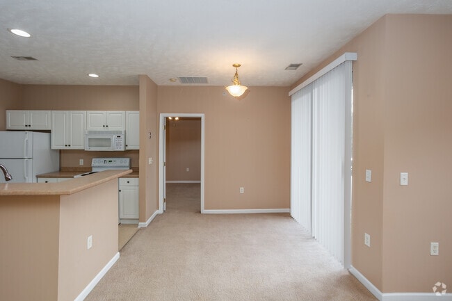 2BR, 2BA - 1,281SF - Dining Room - Units within Foxmoor Condominiums