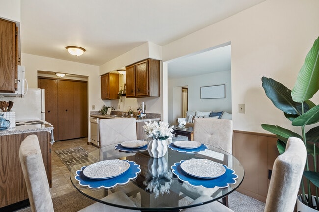 Photo - Woodfield Apartments