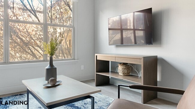 Photo - 49 Boulevard SE Unit D-443