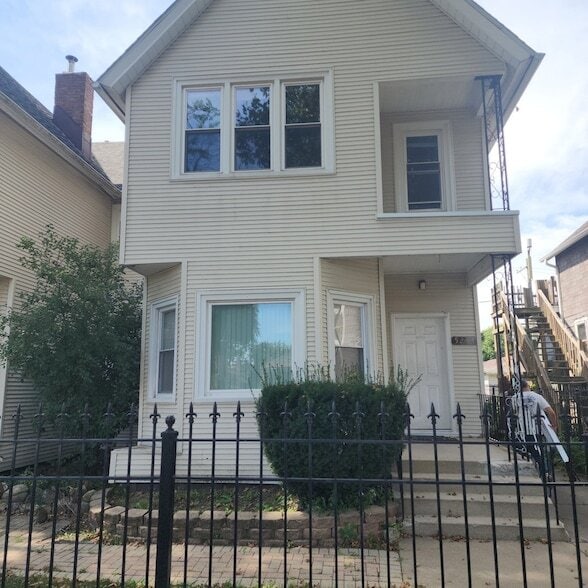 Building Photo - 5234 S Homan Ave