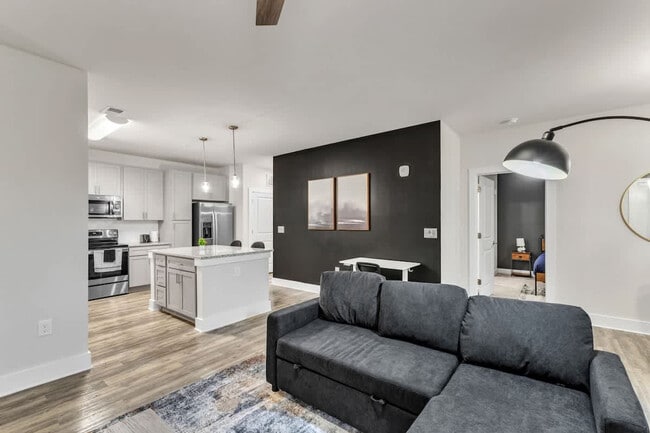 Building Photo - 515 Pleasant Dr Unit ID1284672P