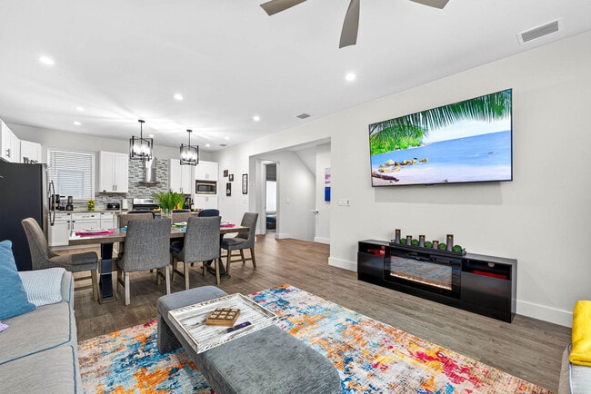 Photo - 620 Petit Wy Unit ID1060749P