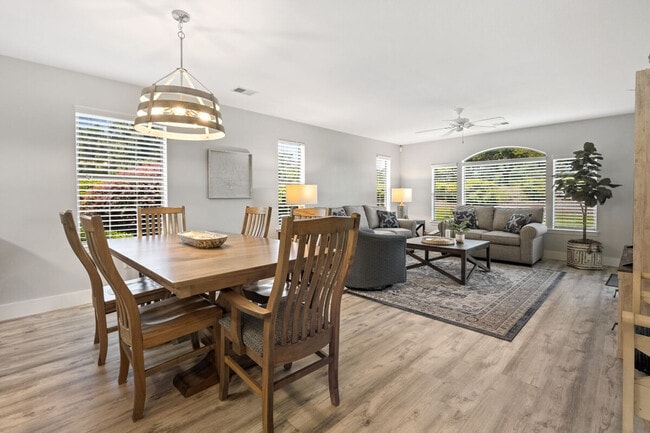 Photo - 410 Blue Stem Dr Unit ID1253471P