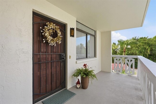 Building Photo - 2612 Pearce Dr Unit 211