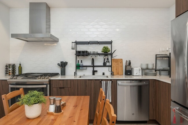 Photo - 6125 Sand Point Way NE Unit SI ID1036013P