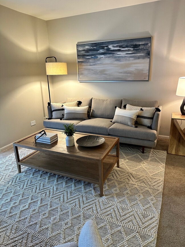 Photo - Fox Pointe Apartments