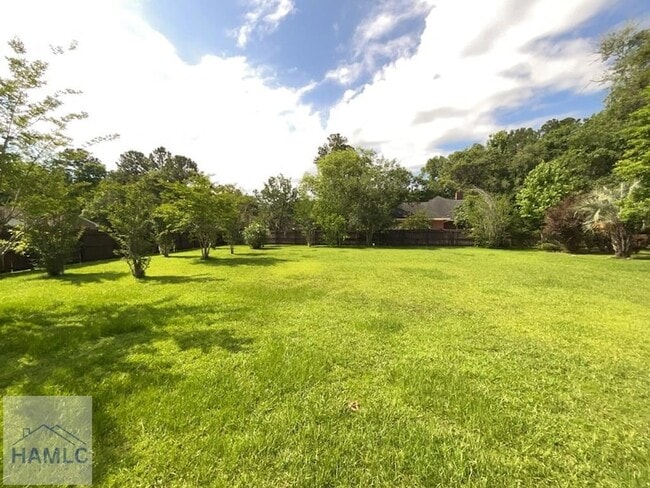 Photo - 380 Tremain Dr