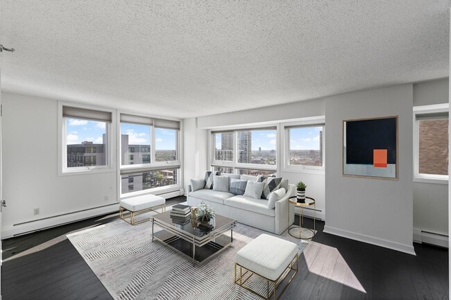 Building Photo - 433 S 7th St